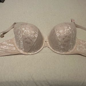 Victoria’s Secret Body by Victoria push up bra